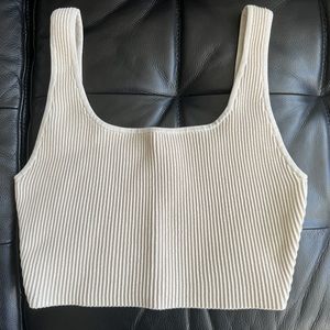 Aritzia Babaton Sculpt Knit Squareneck Cropped Tank color cream size S